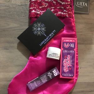 Make up bundle! All brand new! Super cute gift 🎁